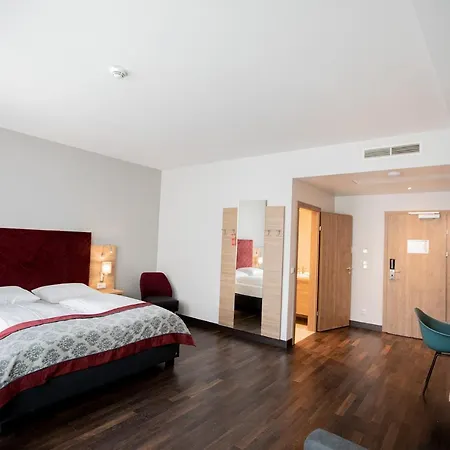 Elefant Family Business 2*