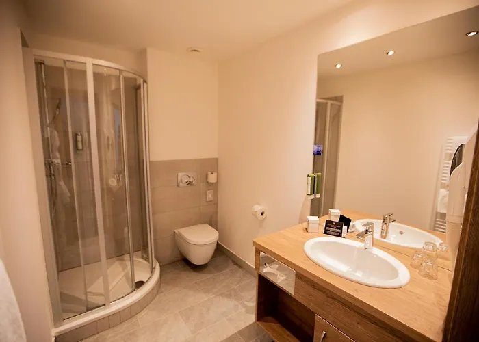 Hotel Elefant Family Business