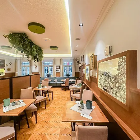 Elefant Family Business