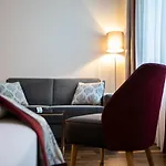 Elefant Family Business Hotel Solnohrad