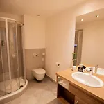 Hotel Elefant Family Business